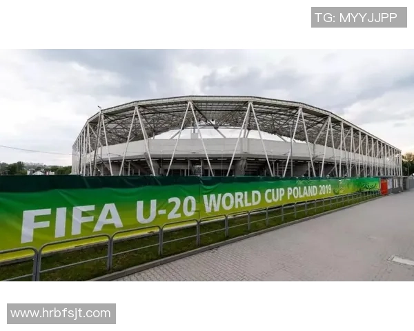 如何设计吸引眼球的足球明星海报让你的作品脱颖而出